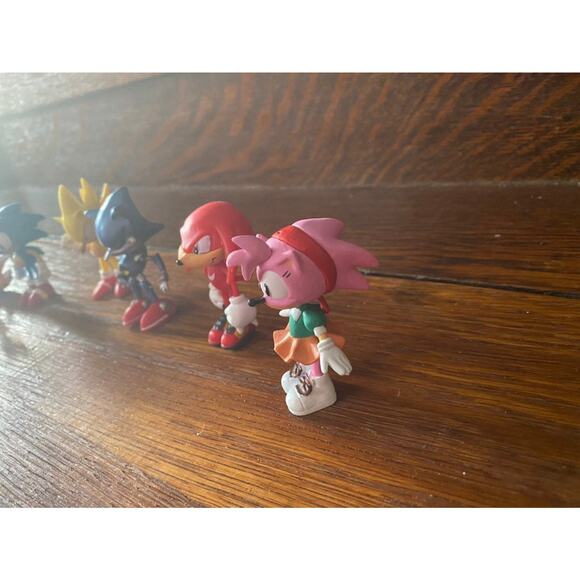 Sonic the Hedgehog Action Figures, 6 Piece Figurine Play Set, Kids Easter Basket - Picture 11 of 11